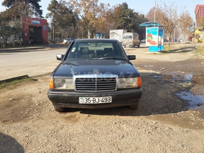 Mercedes E 180 1991, 273 km - 1.8 l - Qazax