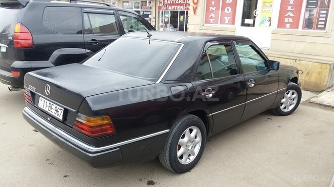 Mercedes E 200 1992, 785,000 km - 2.0 l - Bakı