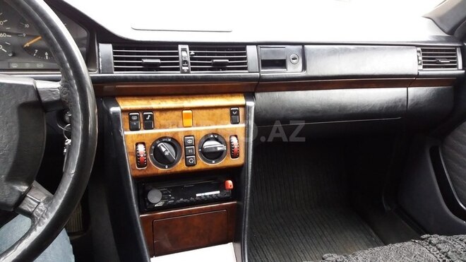 Mercedes E 200 1992, 785,000 km - 2.0 l - Bakı