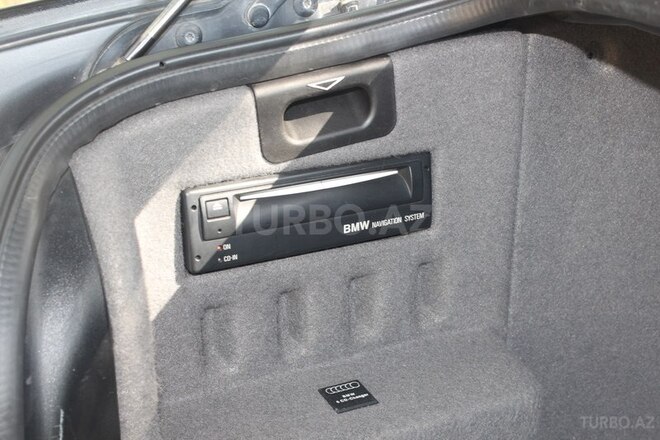BMW 523 1998, 290,000 km - 2.5 l - Qəbələ