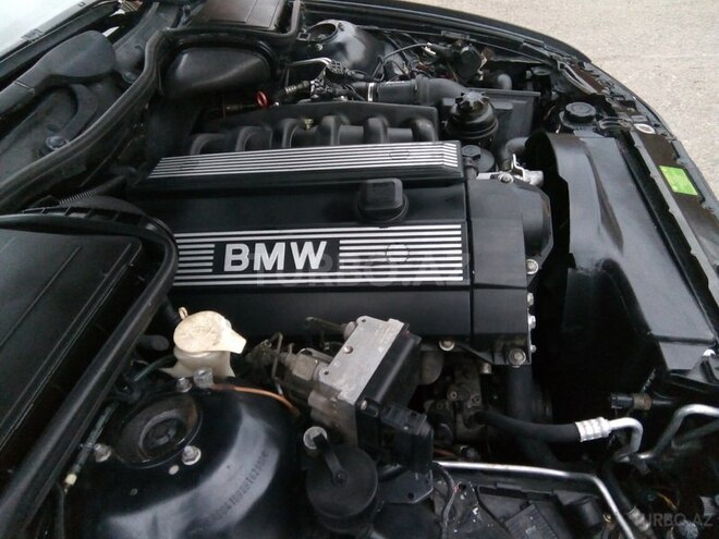 BMW 523 1998, 290,000 km - 2.5 l - Qəbələ