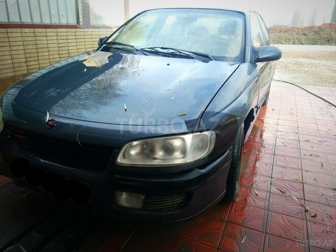 Opel Omega 1997, 196,000 km - 2.0 l - Quba