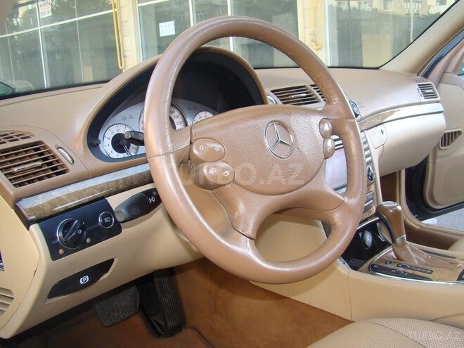 Mercedes E 350 2006, 155,000 km - 3.5 l - Bakı