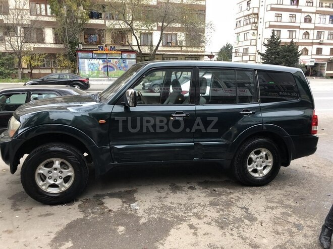 Mitsubishi Pajero 2000, 240,000 km - 3.5 л - Bakı