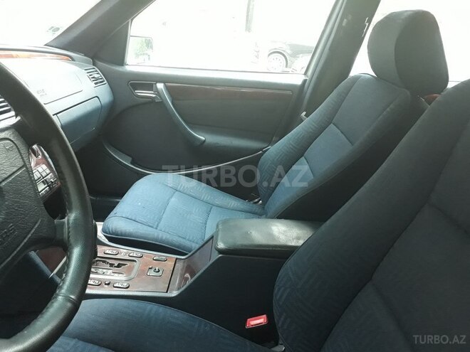 Mercedes C 220 1999, 286,500 km - 2.2 l - Bakı