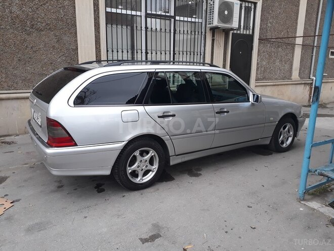 Mercedes C 220 1999, 286,500 km - 2.2 l - Bakı
