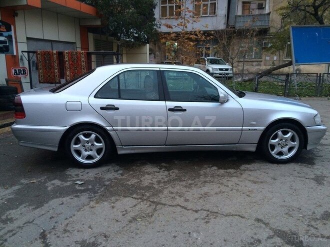 Mercedes C 240 1997, 281,000 km - 2.4 л - Bakı