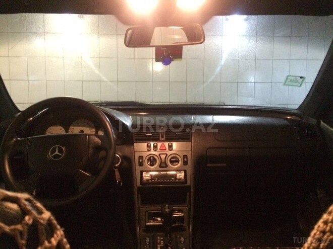 Mercedes C 240 1997, 281,000 km - 2.4 л - Bakı