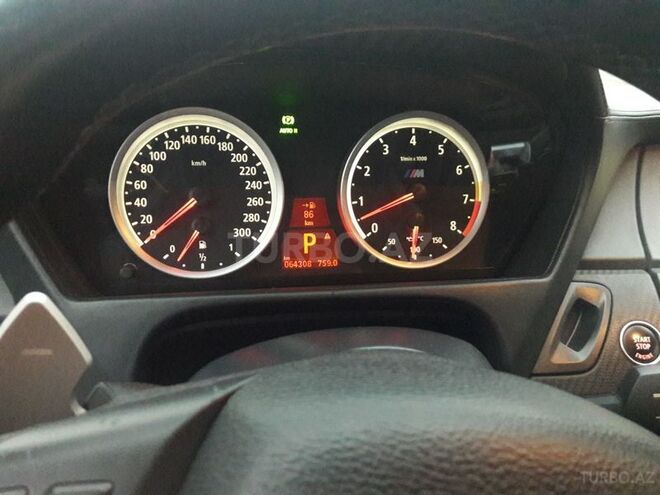 BMW X6 M 2010, 64,000 km - 4.4 л - Gəncə