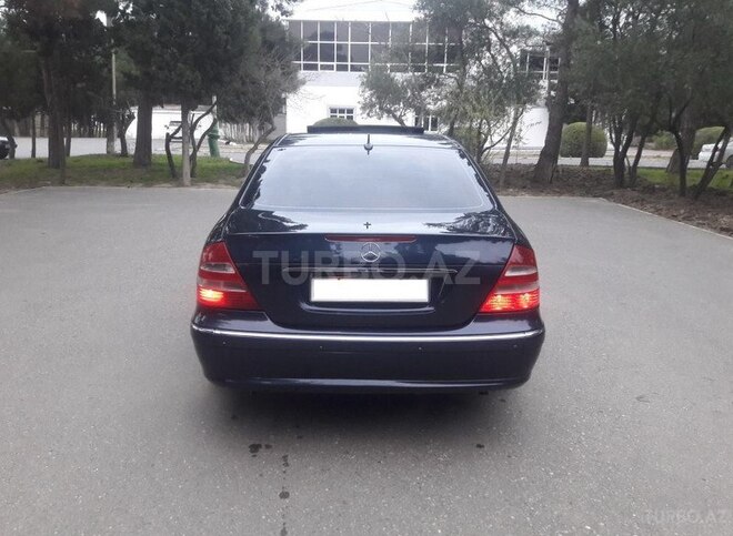 Mercedes E 320 2002, 245,000 km - 3.2 l - Bakı