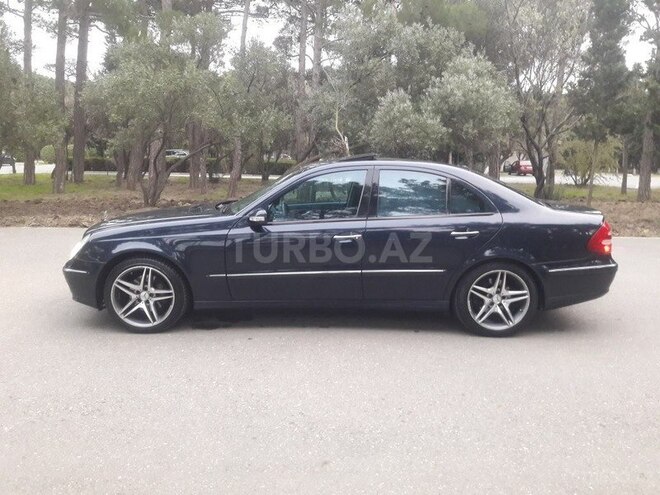 Mercedes E 320 2002, 245,000 km - 3.2 l - Bakı