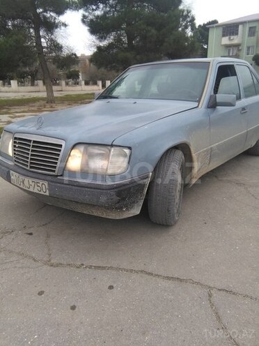 Mercedes E 260 1990, 3,910,000 km - 0.3 l - Bakı