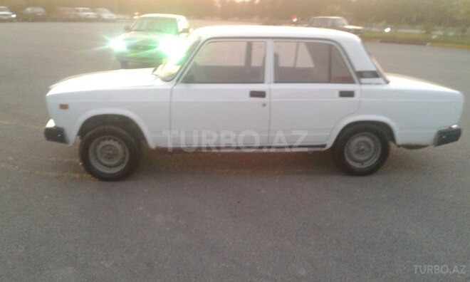 LADA (VAZ) 2107 2007, 86,890 km - 1.6 л - Saatlı