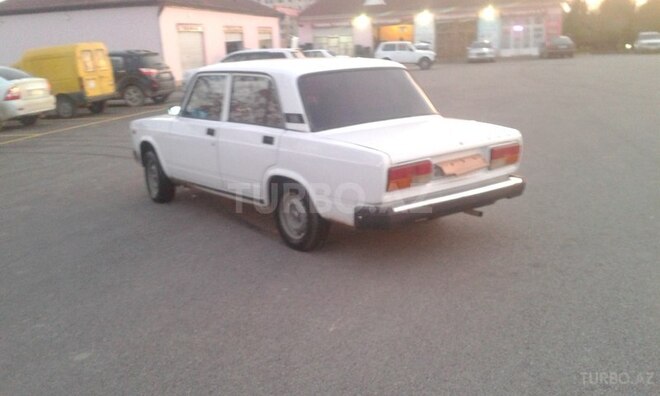 LADA (VAZ) 2107 2007, 86,890 km - 1.6 л - Saatlı