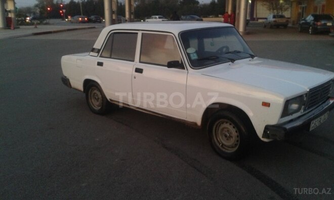 LADA (VAZ) 2107 2007, 86,890 km - 1.6 л - Saatlı
