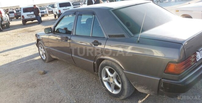 Mercedes 190 1989, 250,000 km - 2.0 l - Sumqayıt