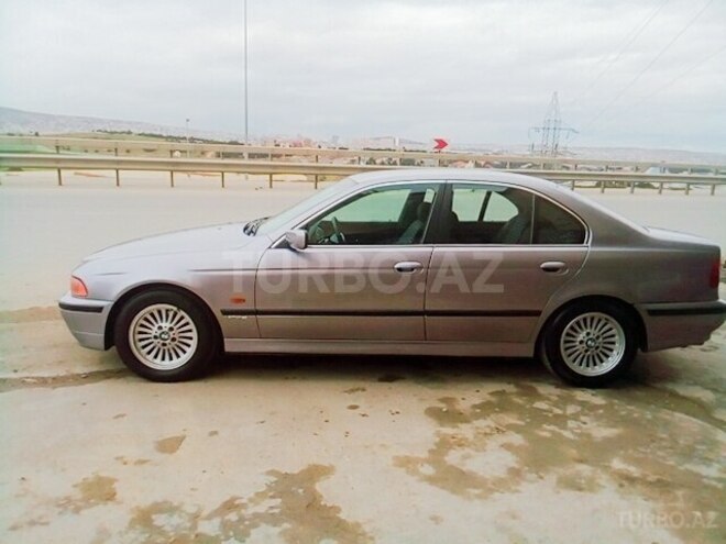 BMW 523 1999, 300,000 km - 2.5 l - Bakı