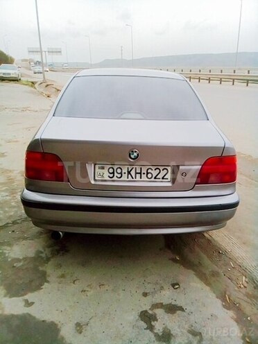 BMW 523 1999, 300,000 km - 2.5 l - Bakı
