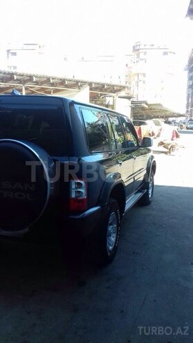 Nissan Patrol 2002, 220,000 km - 4.8 l - Bakı