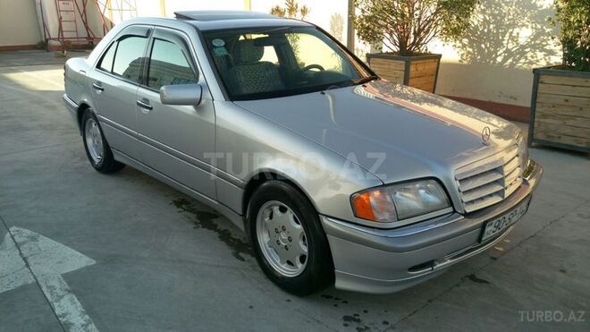 Mercedes C 230 1997, 290,000 km - 2.3 l - Bakı