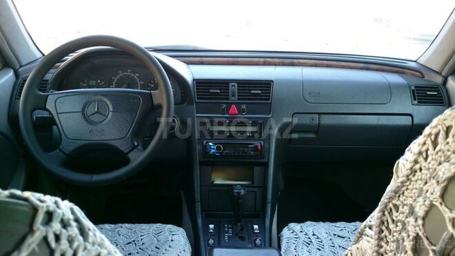Mercedes C 230 1997, 290,000 km - 2.3 l - Bakı