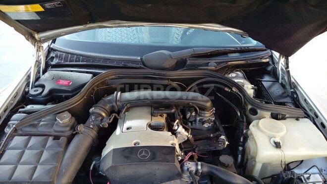 Mercedes C 230 1997, 290,000 km - 2.3 l - Bakı