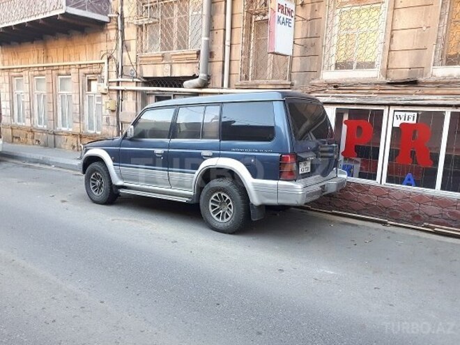 Mitsubishi Pajero 1993, 230,000 km - 2.5 l - Bakı