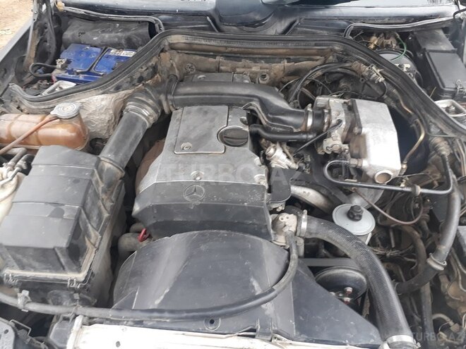 Mercedes E 200 1993, 235,421 km - 2.0 l - Füzuli