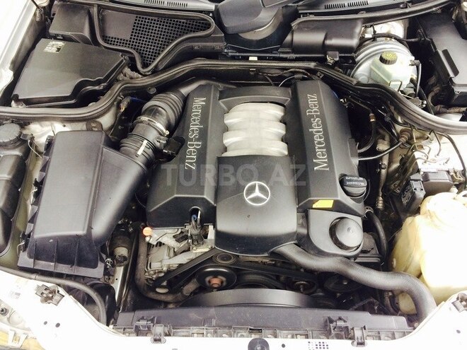 Mercedes E 240 1999, 280,000 km - 2.4 l - Bakı