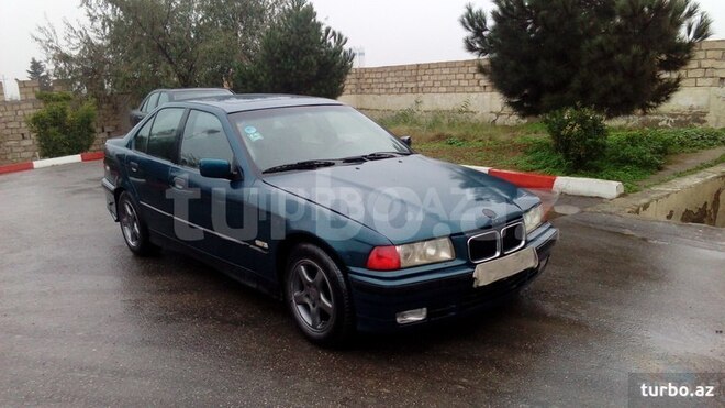 BMW 318 1993, 235,000 km - 1.8 l - Bakı