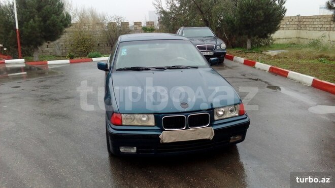 BMW 318 1993, 235,000 km - 1.8 l - Bakı