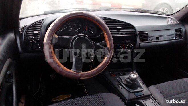 BMW 318 1993, 235,000 km - 1.8 l - Bakı