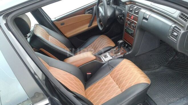 Mercedes E 270 2000, 346,000 km - 2.7 l - Bakı