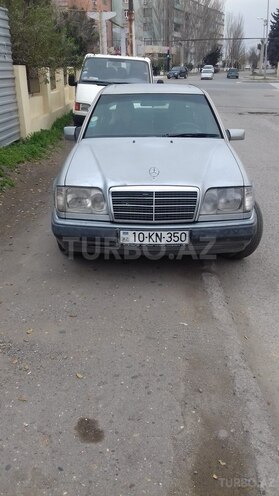 Mercedes E 250 1993, 420,000 km - 2.5 л - Sumqayıt