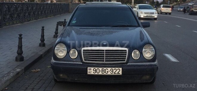 Mercedes E 230 1996, 328,828 km - 2.3 л - Sumqayıt
