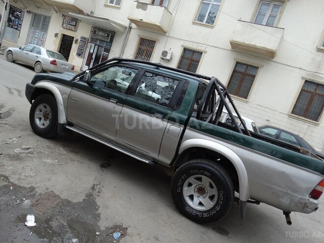 Mitsubishi L200 2004, 180,000 km - 2.5 l - Bakı