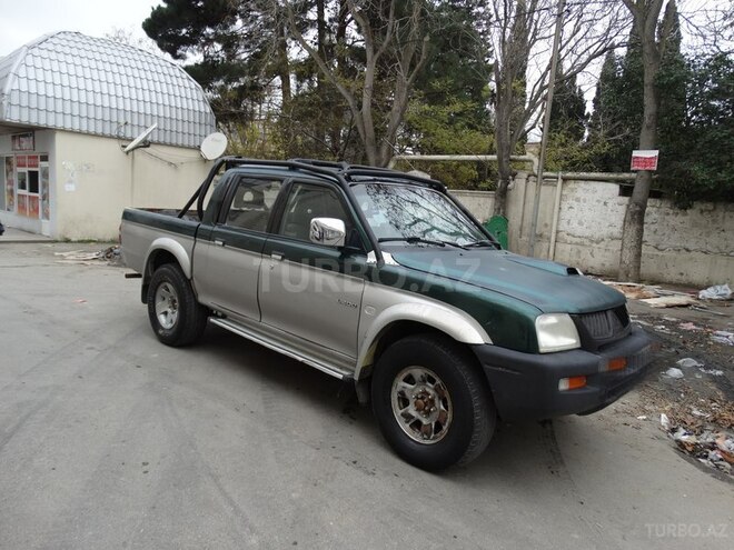 Mitsubishi L200 2004, 180,000 km - 2.5 l - Bakı