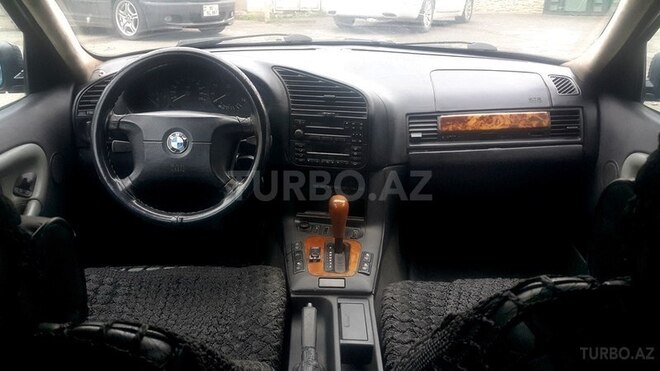 BMW 318 1997, 352,000 km - 1.8 l - Sumqayıt