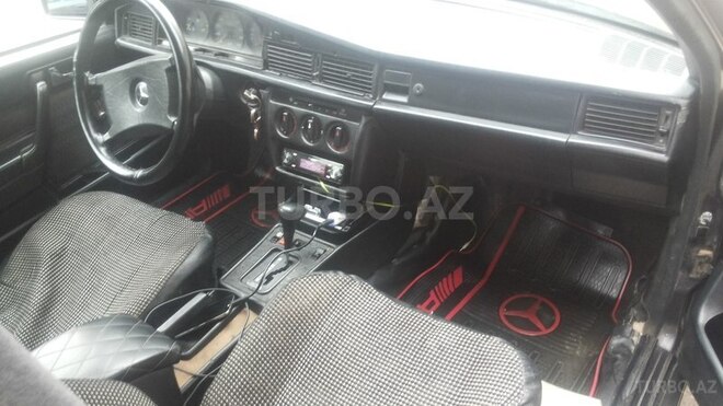 Mercedes 190 1990, 200,000 km - 2.5 л - Bakı