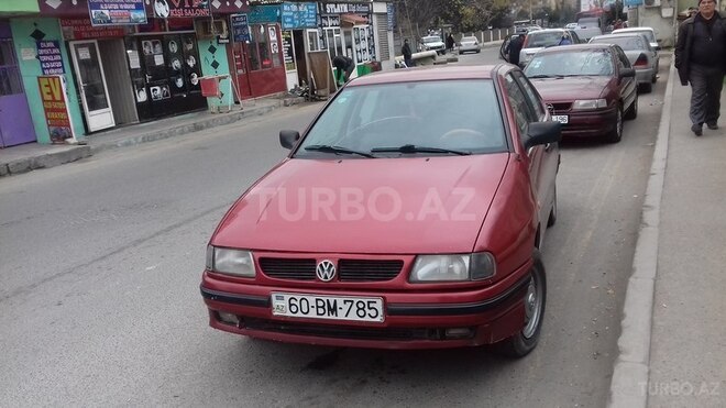 Volkswagen Polo 1985, 180,000 km - 1.5 l - Bakı