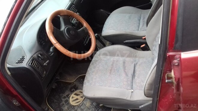 Volkswagen Polo 1985, 180,000 km - 1.5 l - Bakı