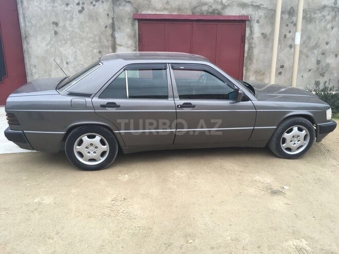 Mercedes 190 1992, 290,000 km - 2.0 l - Bakı