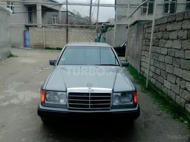 Mercedes E 200 1991, 430,000 km - 0.2 l - Bakı