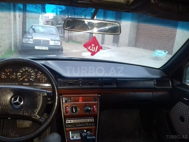 Mercedes E 200 1991, 430,000 km - 0.2 l - Bakı
