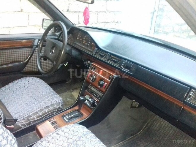 Mercedes E 200 1991, 430,000 km - 0.2 l - Bakı