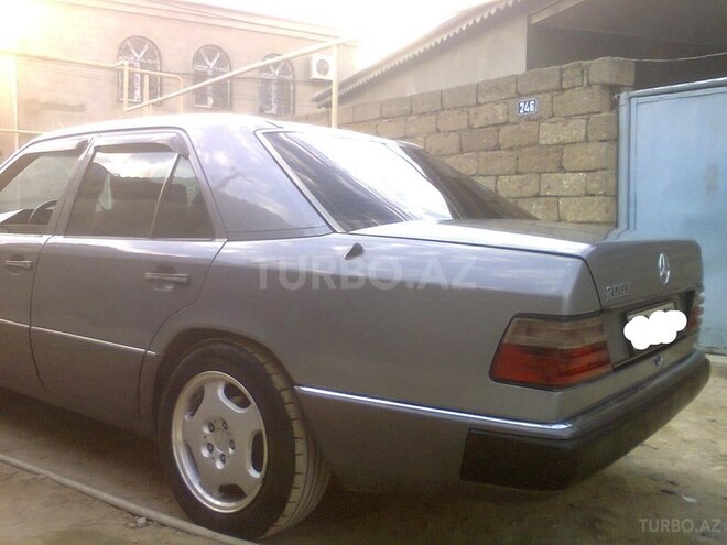 Mercedes E 200 1991, 430,000 km - 0.2 l - Bakı