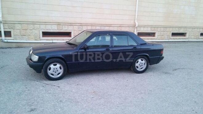 Mercedes 190 1989, 469,000 km - 2.0 л - Qobustan
