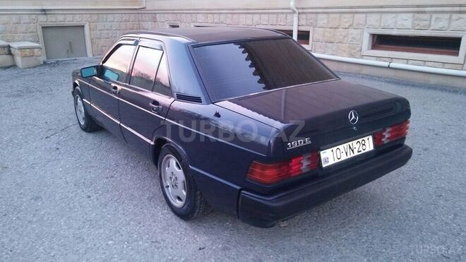 Mercedes 190 1989, 469,000 km - 2.0 л - Qobustan