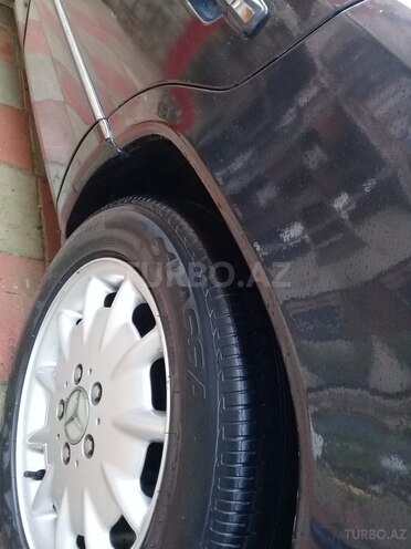 Mercedes E 220 1993, 399,912 km - 2.2 л - Bakı
