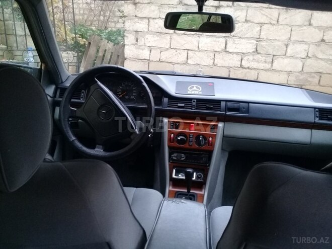 Mercedes E 220 1993, 399,912 km - 2.2 л - Bakı